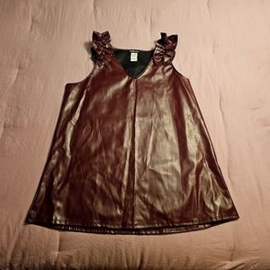 Heimish faux leather sleeveless shirt size large